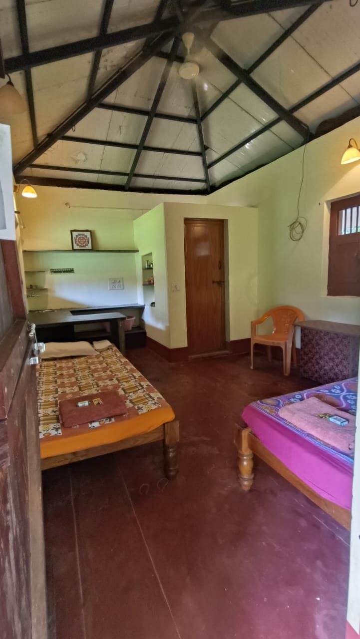 Kutir, photo 5 of 12